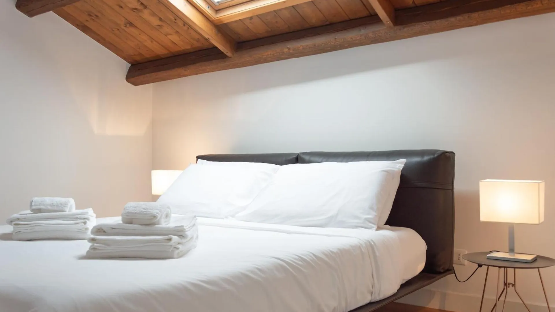 Vittorio Emanuele Suite Apartment Palermo